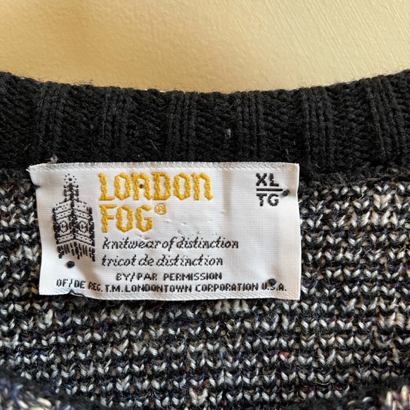 Vintage London Fog Sweater - Picture 11 of 11